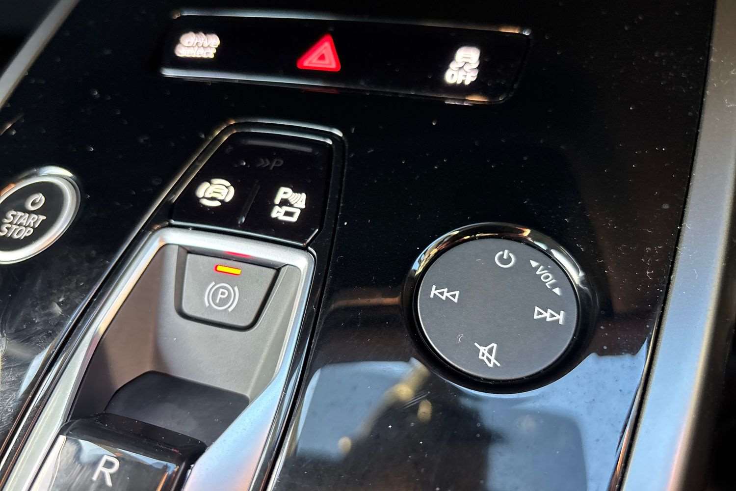 Used Audi Q4 e-tron 2025 for sale - 76610601: Photo 35