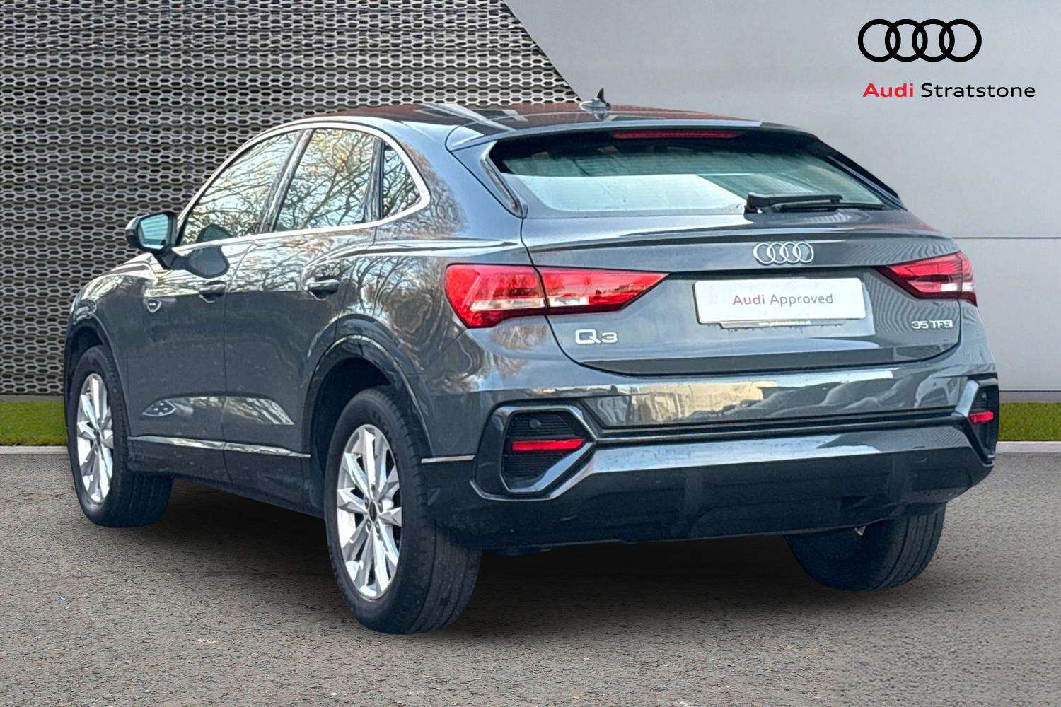 Used Audi Q3 2023 for sale - 76804817: Photo 3