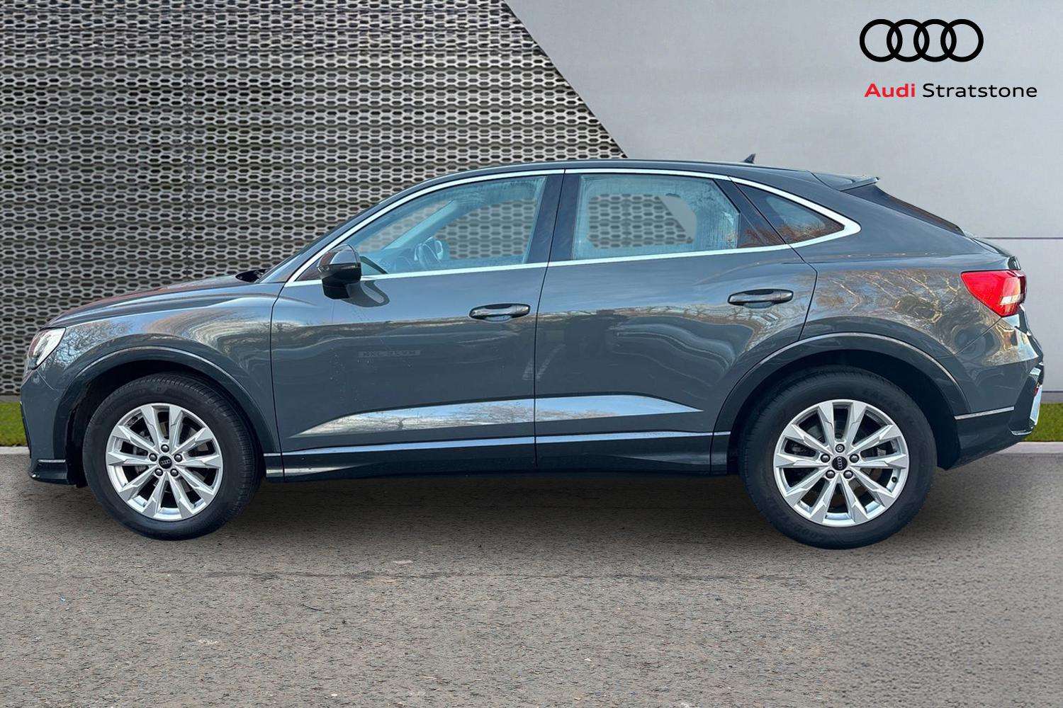 Used Audi Q3 2023 for sale - 76804817: Photo 8