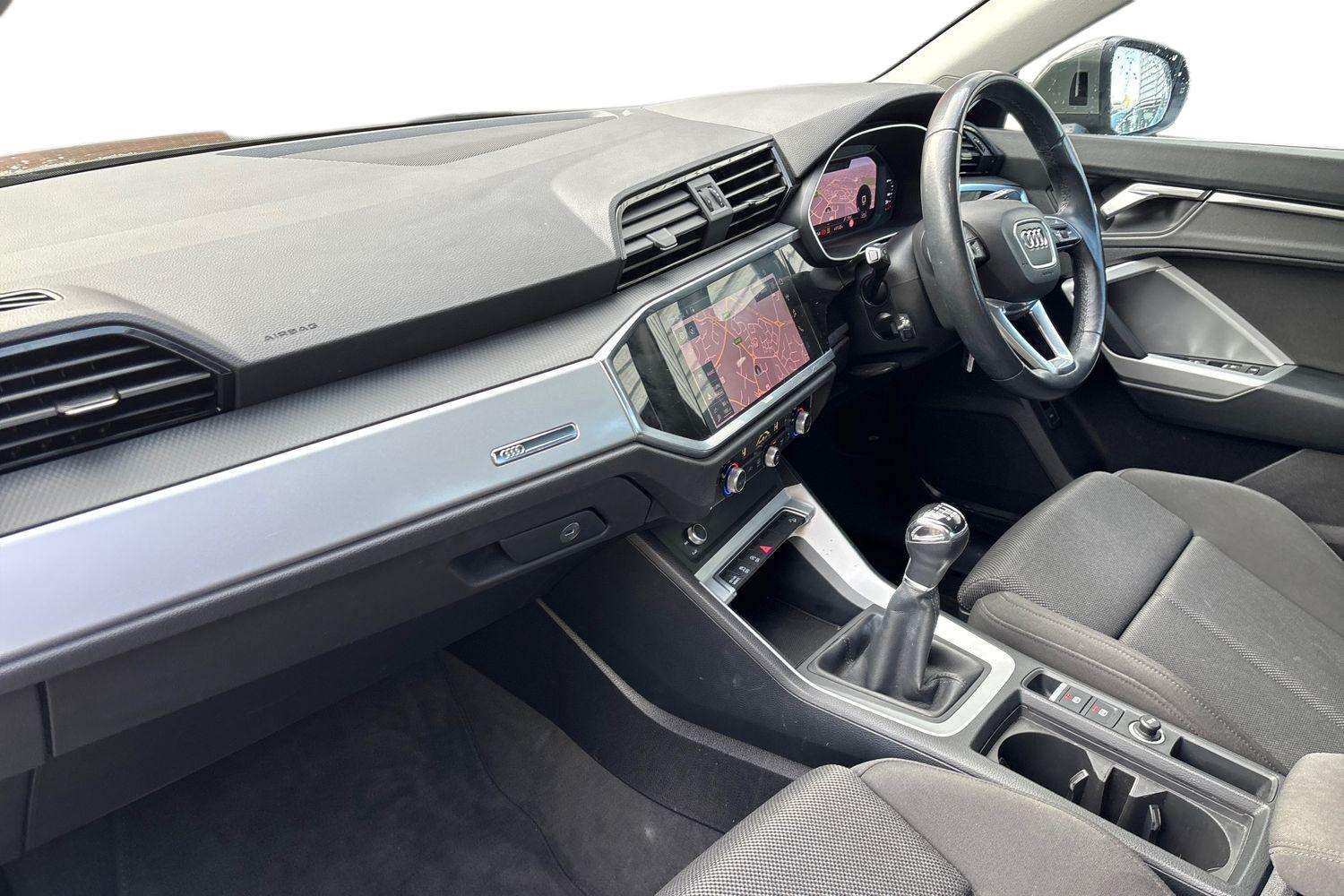 Used Audi Q3 2021 for sale - 76390722: Photo 2