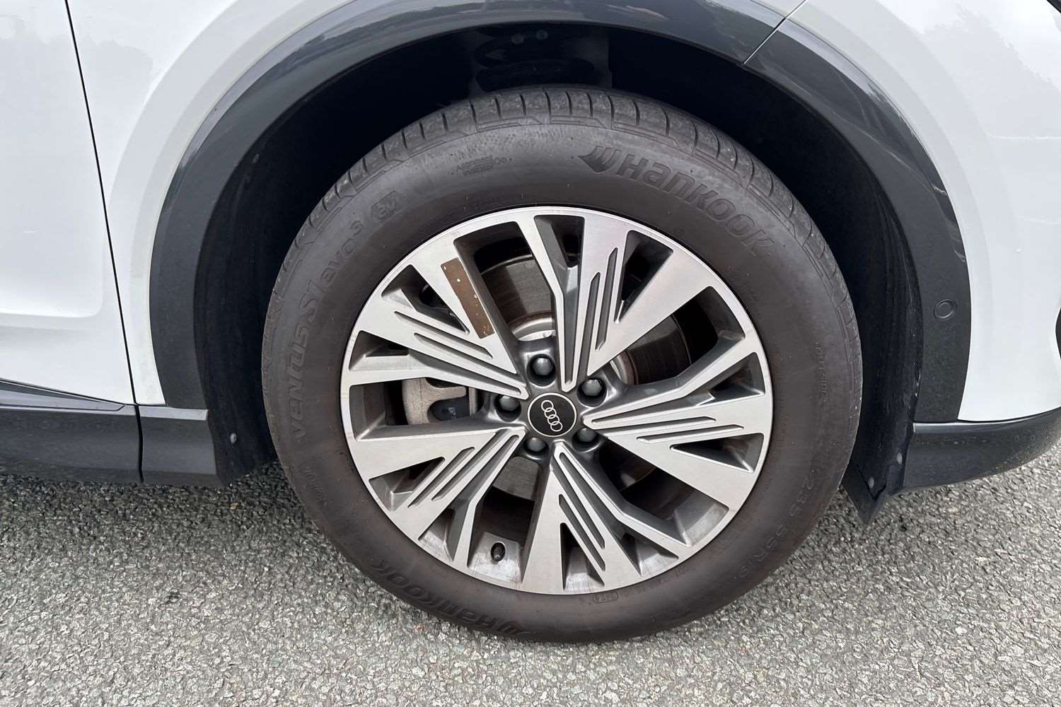 Used Audi Q4 e-tron 2024 for sale - 76746090: Photo 11