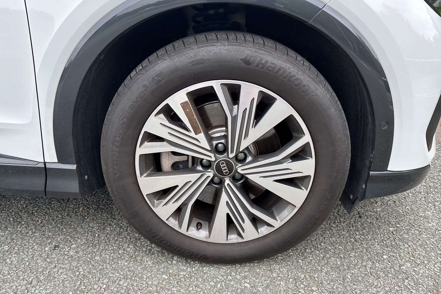 Used Audi Q4 e-tron 2024 for sale - 76746090: Photo 5