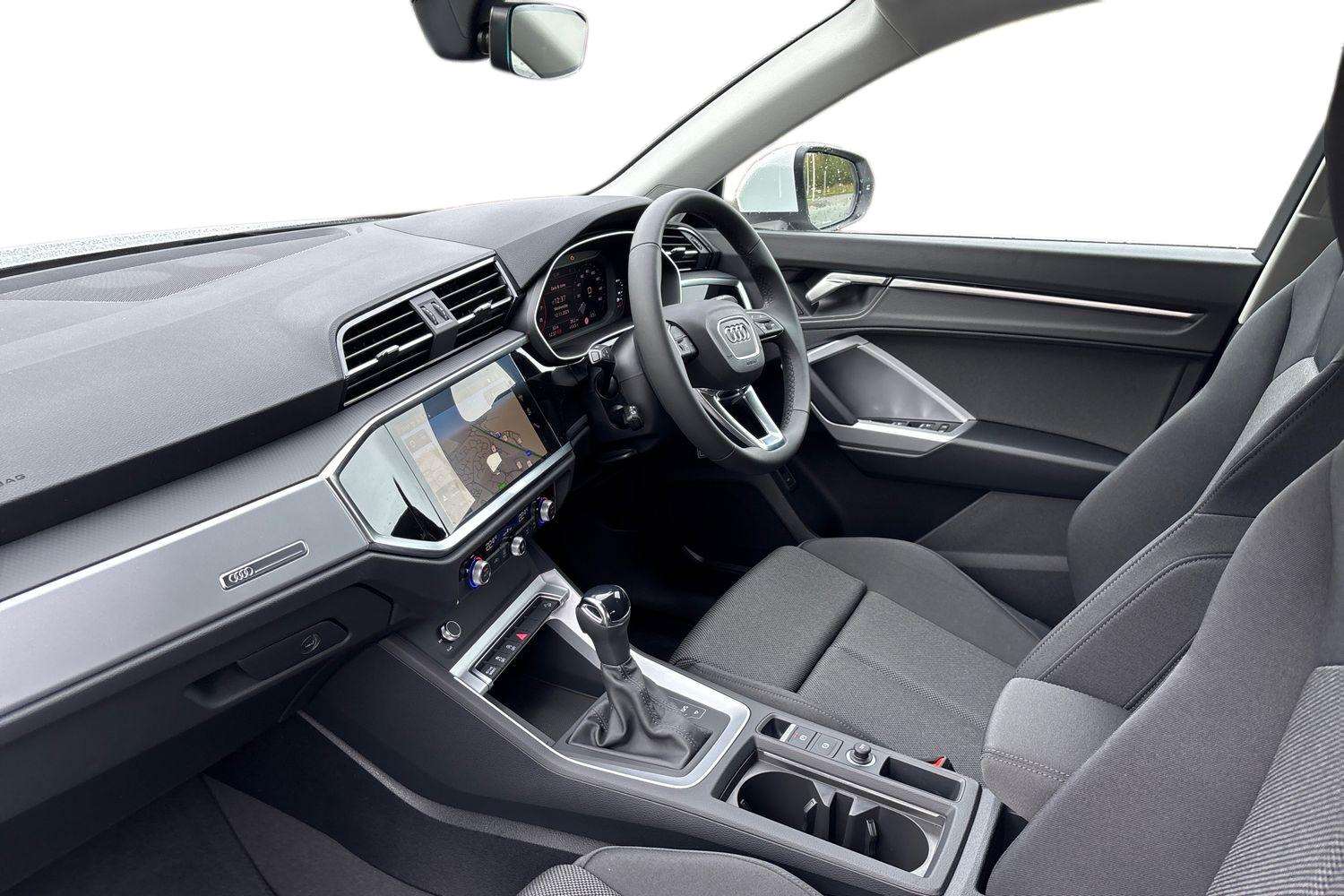 Used Audi Q3 2025 for sale - 77123311: Photo 2