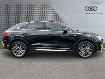 Used Audi Q3 2022 for sale - 77674606: Photo