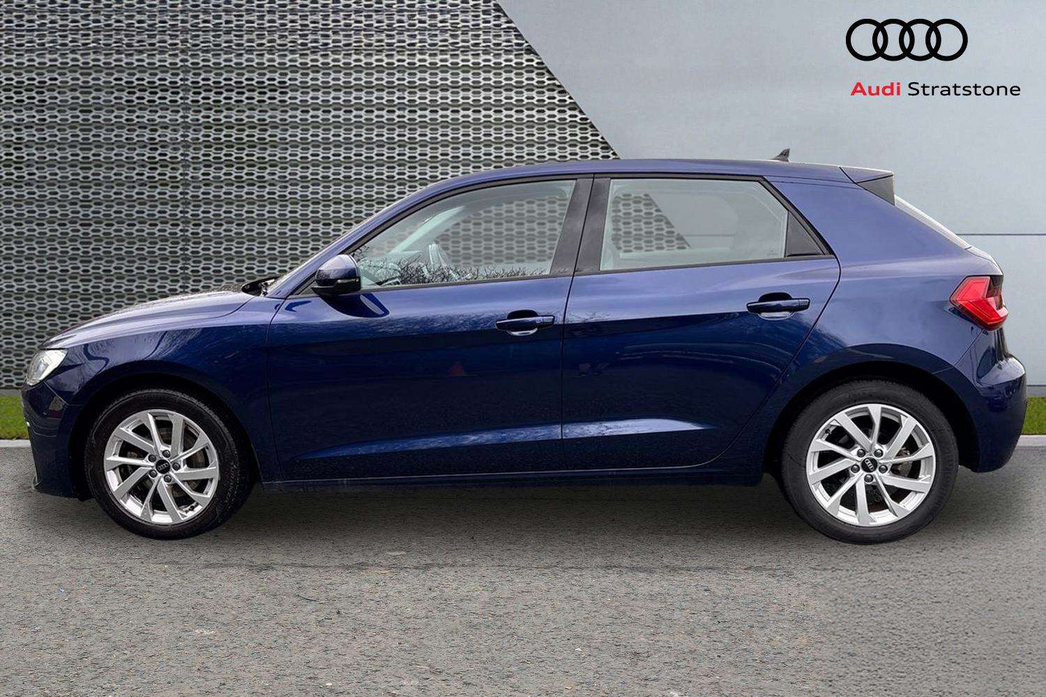 Used Audi A1 2023 for sale - 77914082: Photo 8
