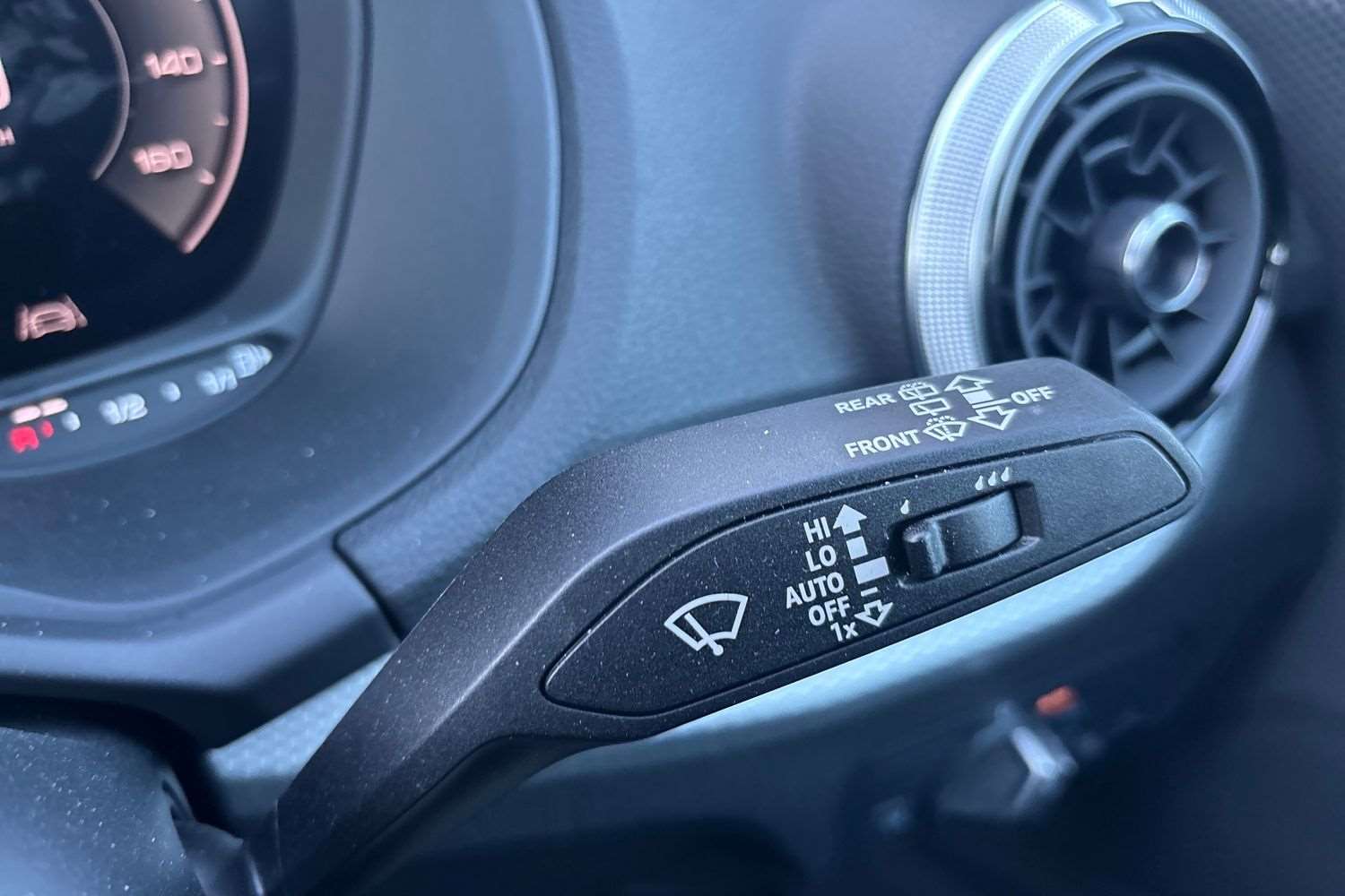 Used Audi Q2 2025 for sale - 76610673: Photo 33