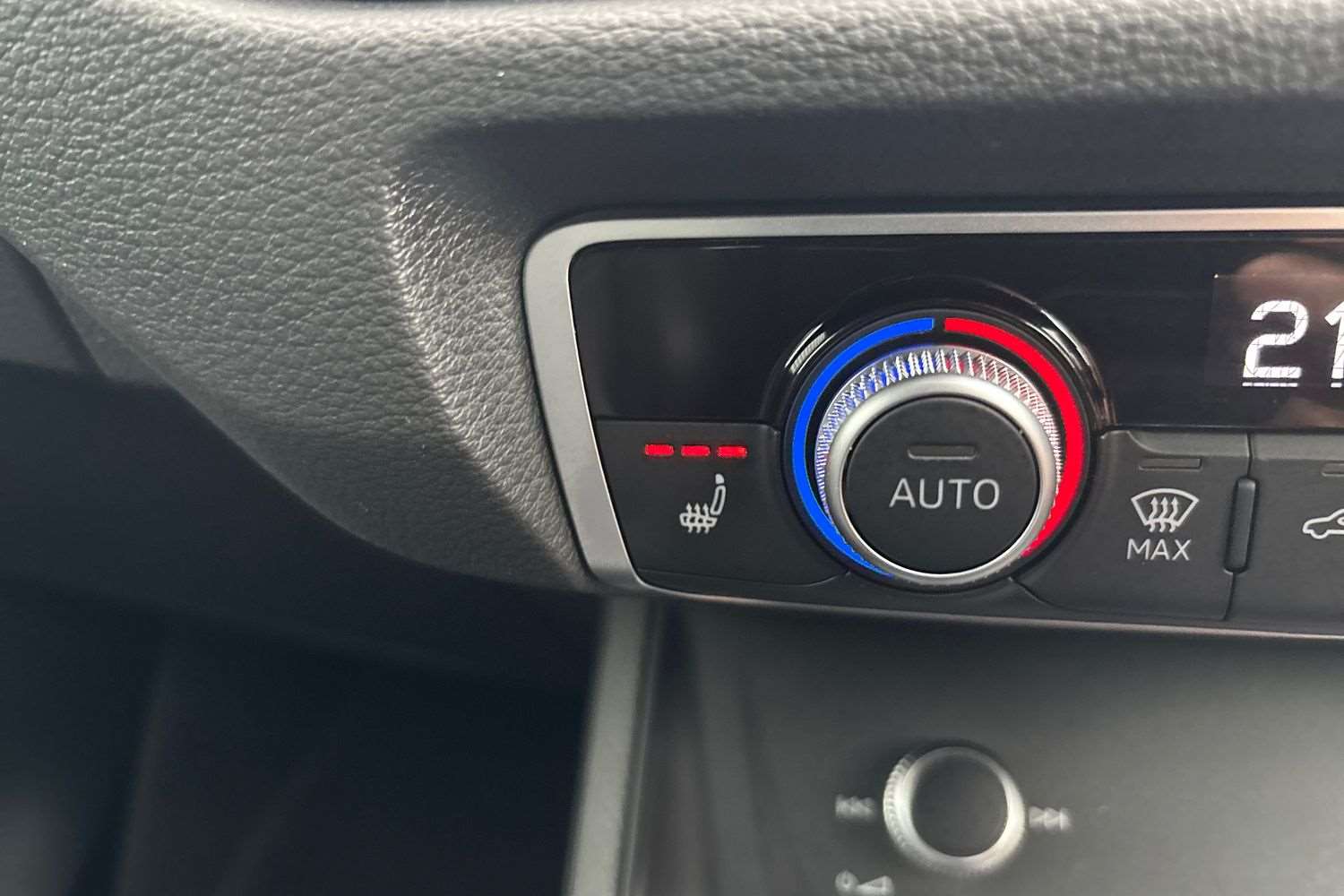 Used Audi Q3 2025 for sale - 76564569: Photo 28