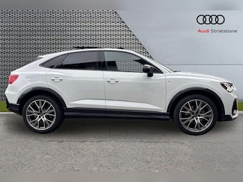 Used Audi Q3 2025 for sale - 76564569: Photo