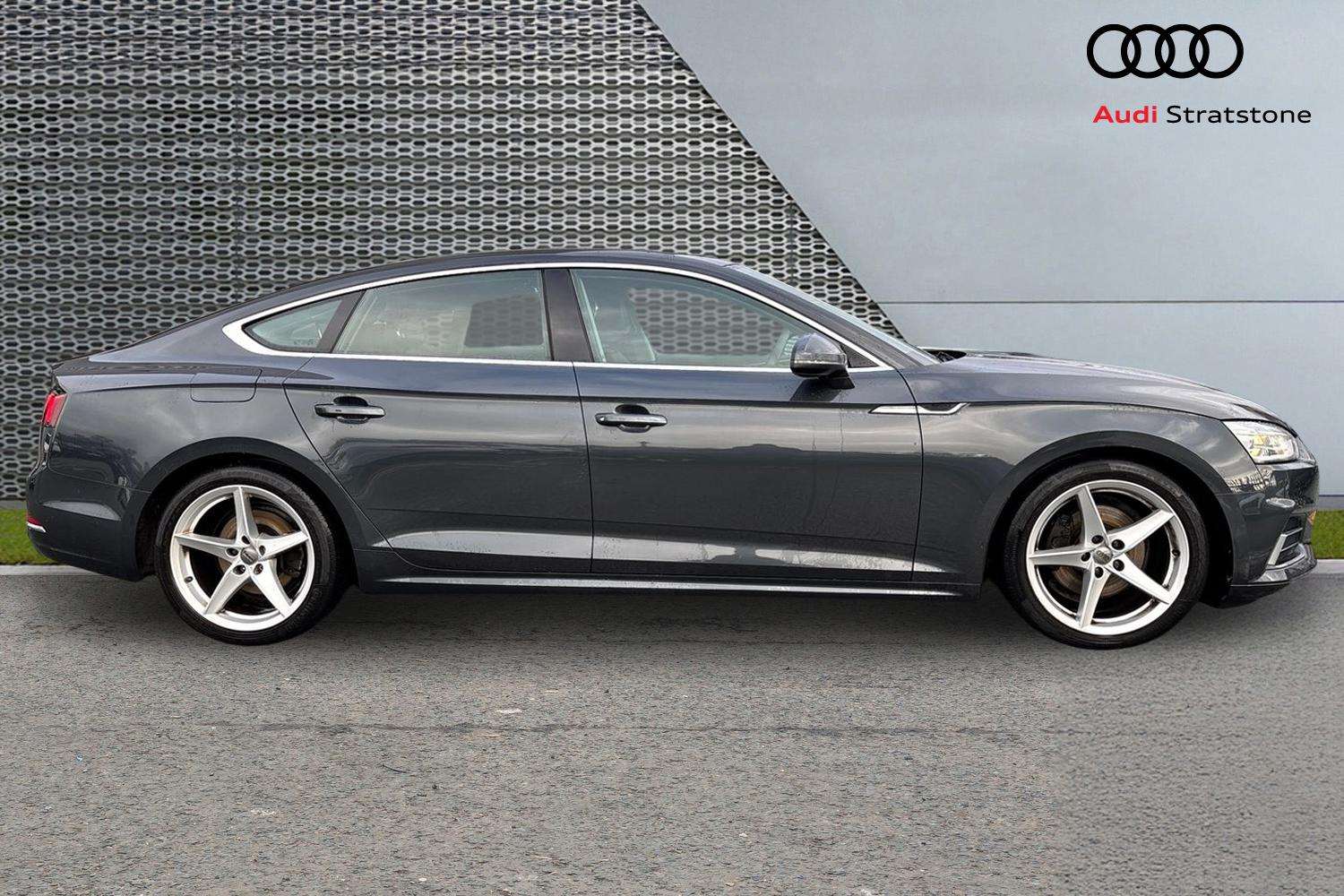 Used Audi A5 2019 for sale - 77540661: Photo 4