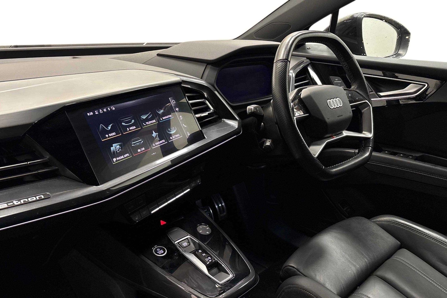 Used Audi Q4 e-tron 2021 for sale - 77540830: Photo 2