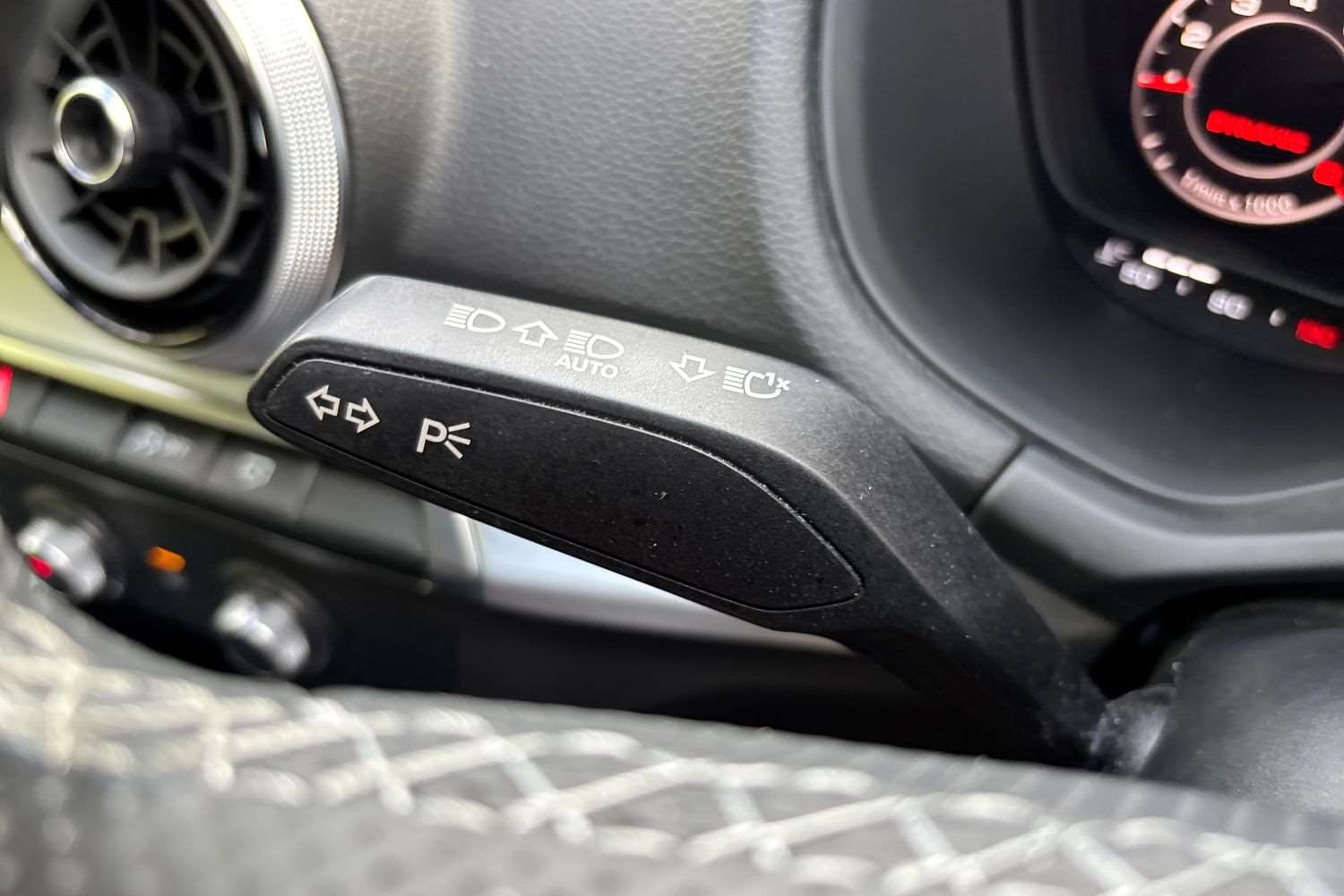 Used Audi Q2 2021 for sale - 76034903: Photo 35