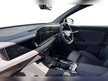Used Audi Q6 e-tron 2025 for sale - 79215217: Photo