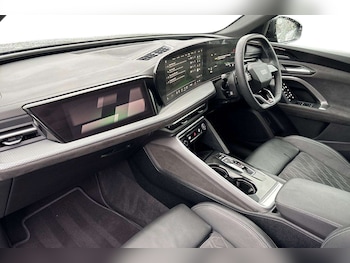 Used Audi Q5 2025 for sale - 76553235: Photo