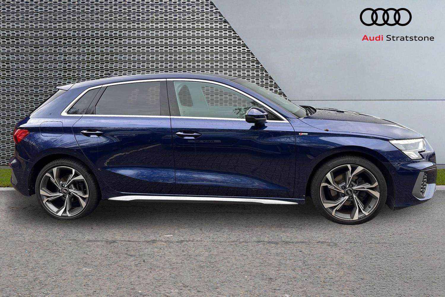 Used Audi A3 2023 for sale - 76553112: Photo 4