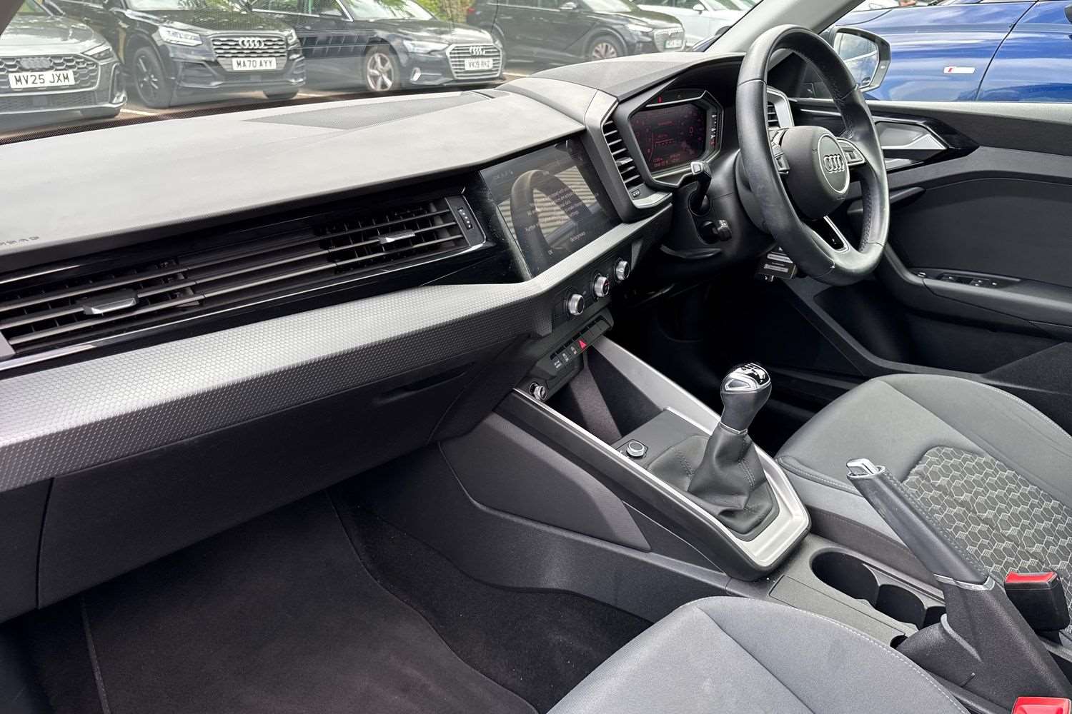 Used Audi A1 2023 for sale - 76475865: Photo 2