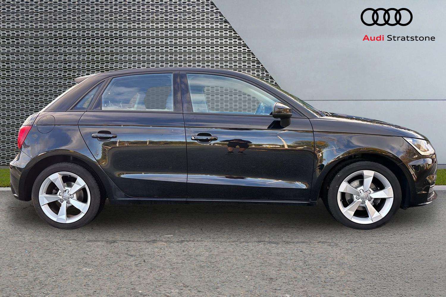 Used Audi A1 2018 for sale - 76575997: Photo 4