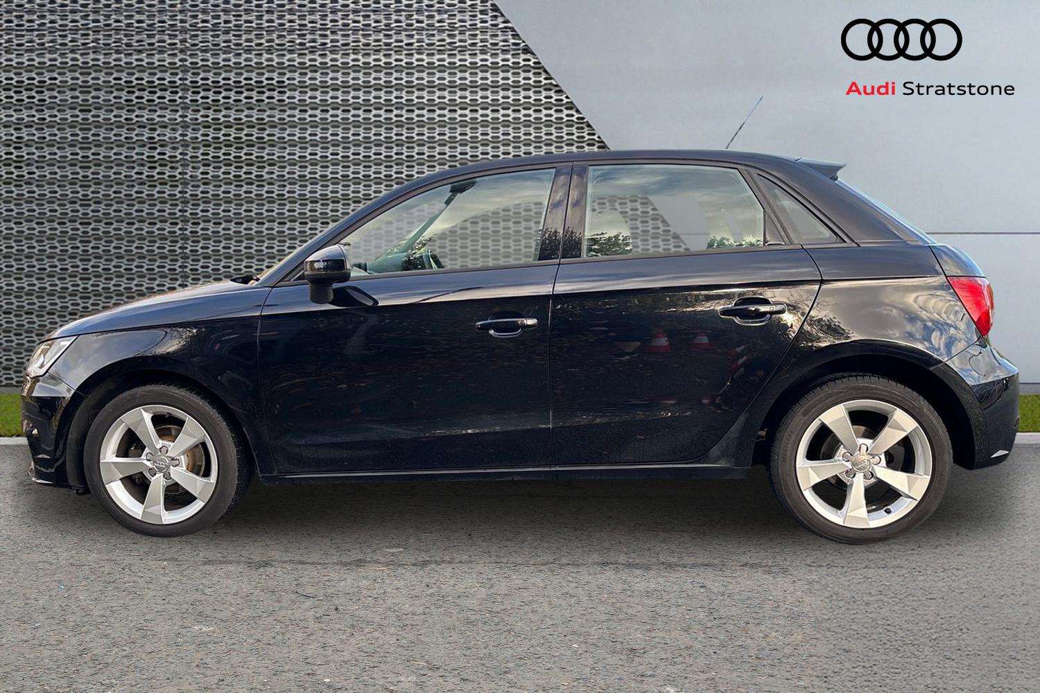 Used Audi A1 2018 for sale - 76575997: Photo 8