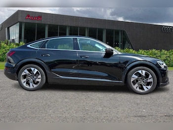 Used Audi Q8 2023 for sale - 75004576: Photo