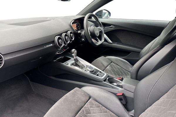 Used Audi TT 2022 for sale - 76218425: Photo 2