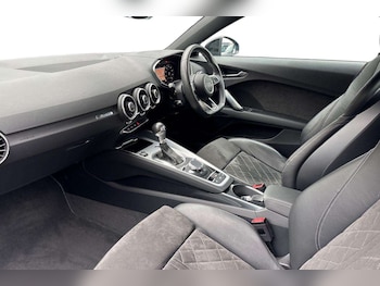 Used Audi TT 2022 for sale - 76218425: Photo 2