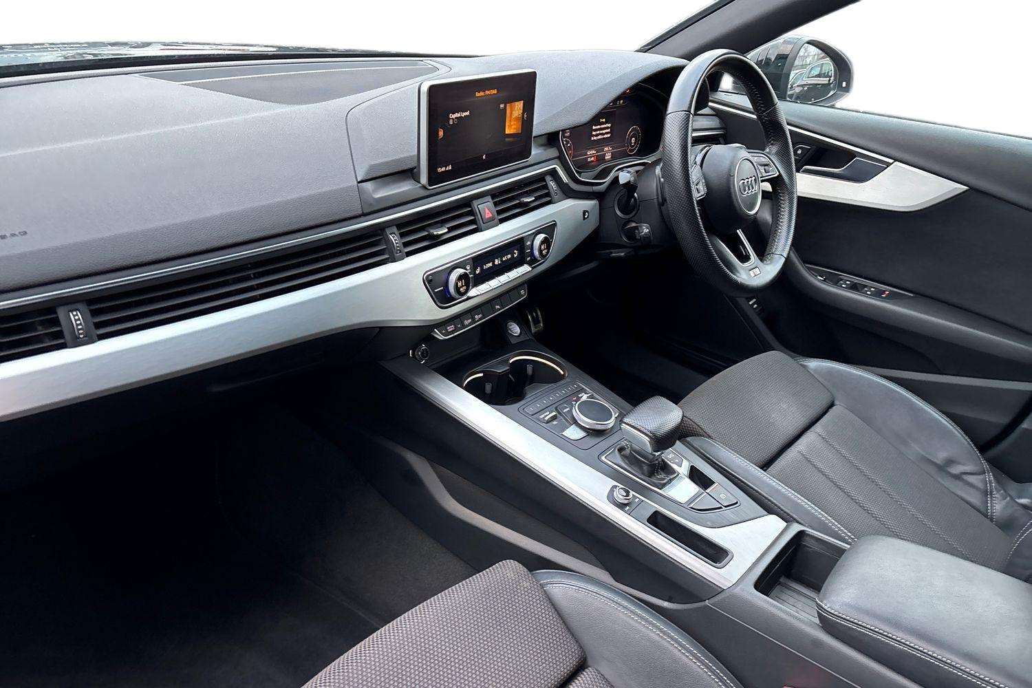 Used Audi A4 2017 for sale - 77373703: Photo 2