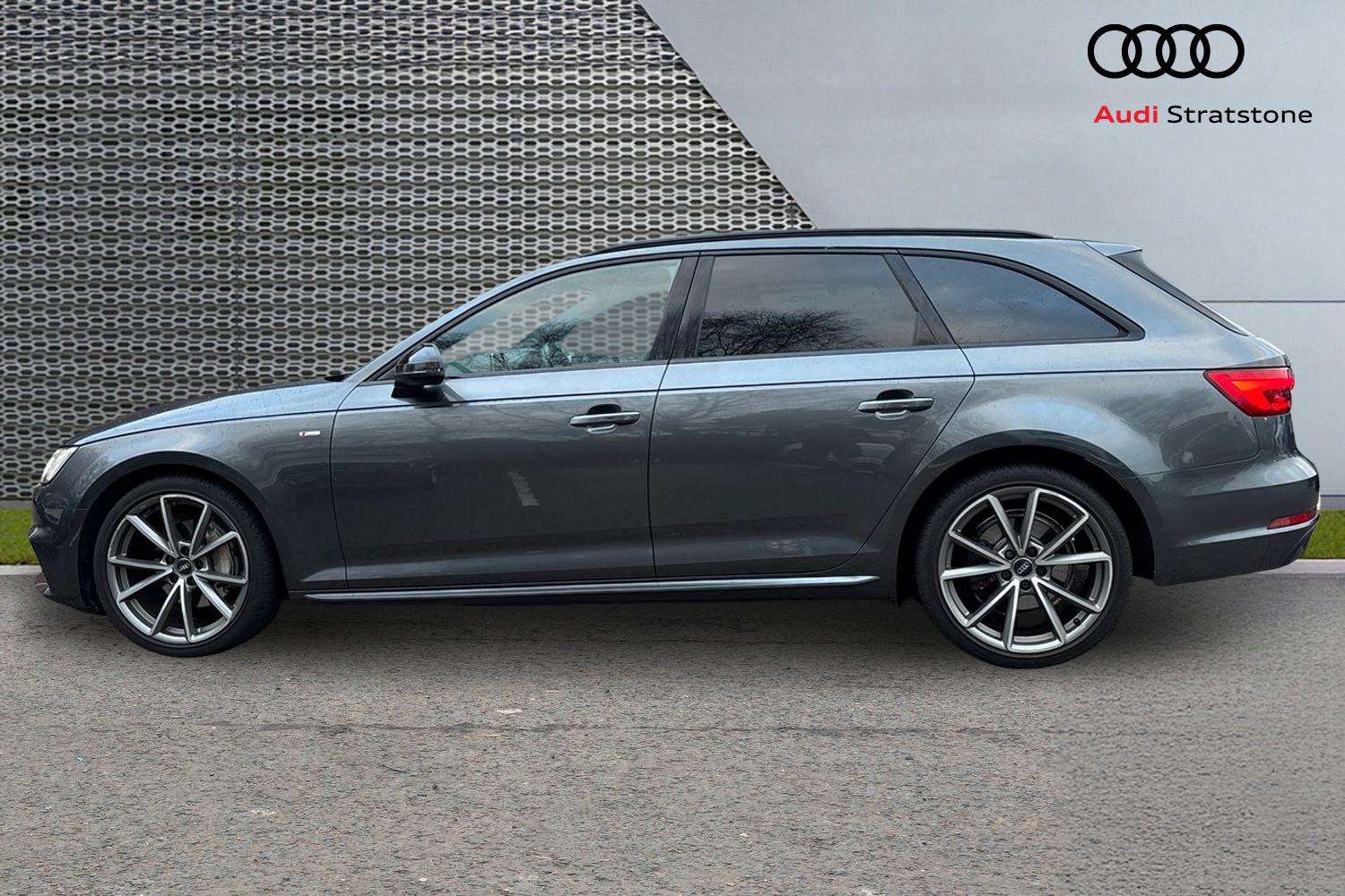 Used Audi A4 2017 for sale - 77373703: Photo 8