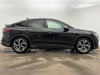 Used Audi Q4 e-tron 2021 for sale - 77397799: Photo