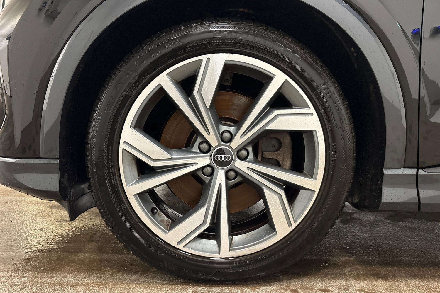 Used Audi Q4 e-tron 2021 for sale - 77397799: Photo 5