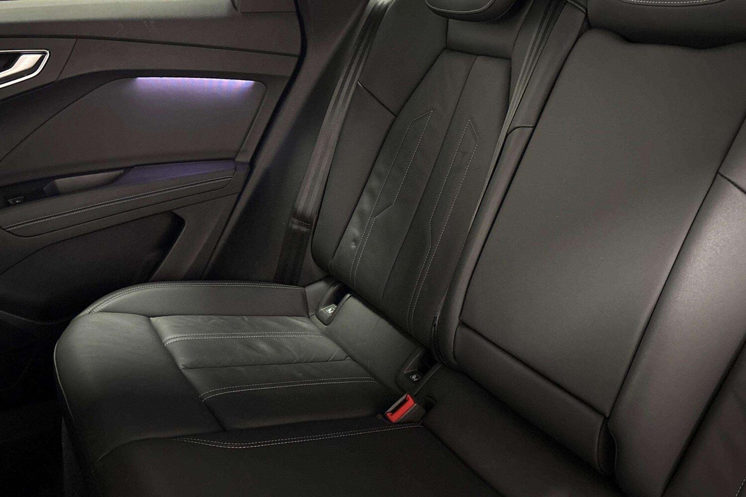 Used Audi Q4 e-tron 2021 for sale - 77397799: Photo 7