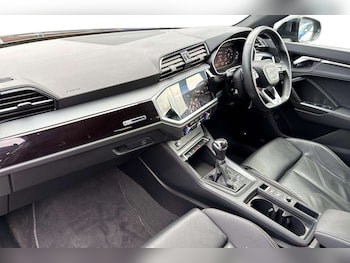 Used Audi Q3 2022 for sale - 77698965: Photo