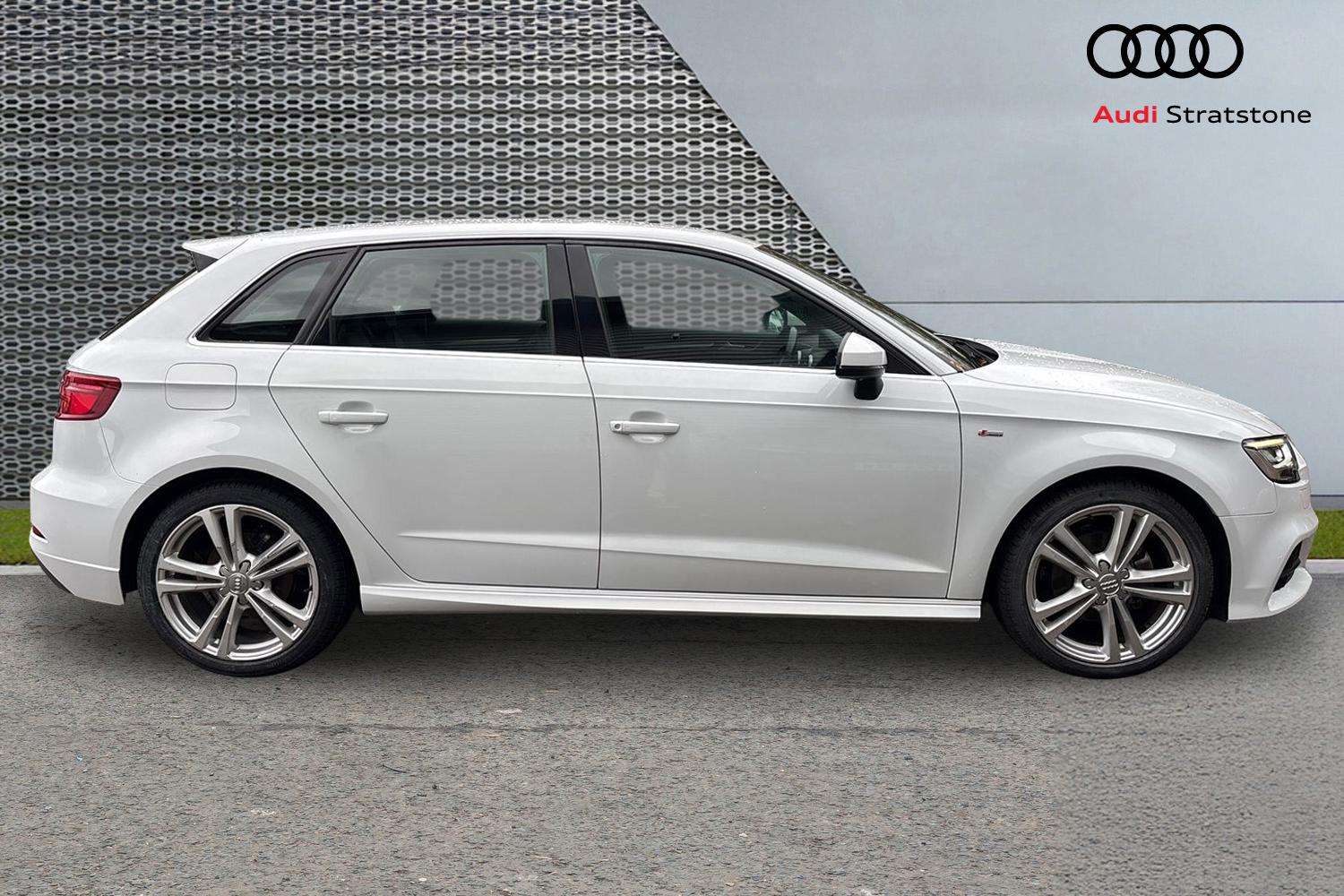 Used Audi A3 2019 for sale - 76501844: Photo 4