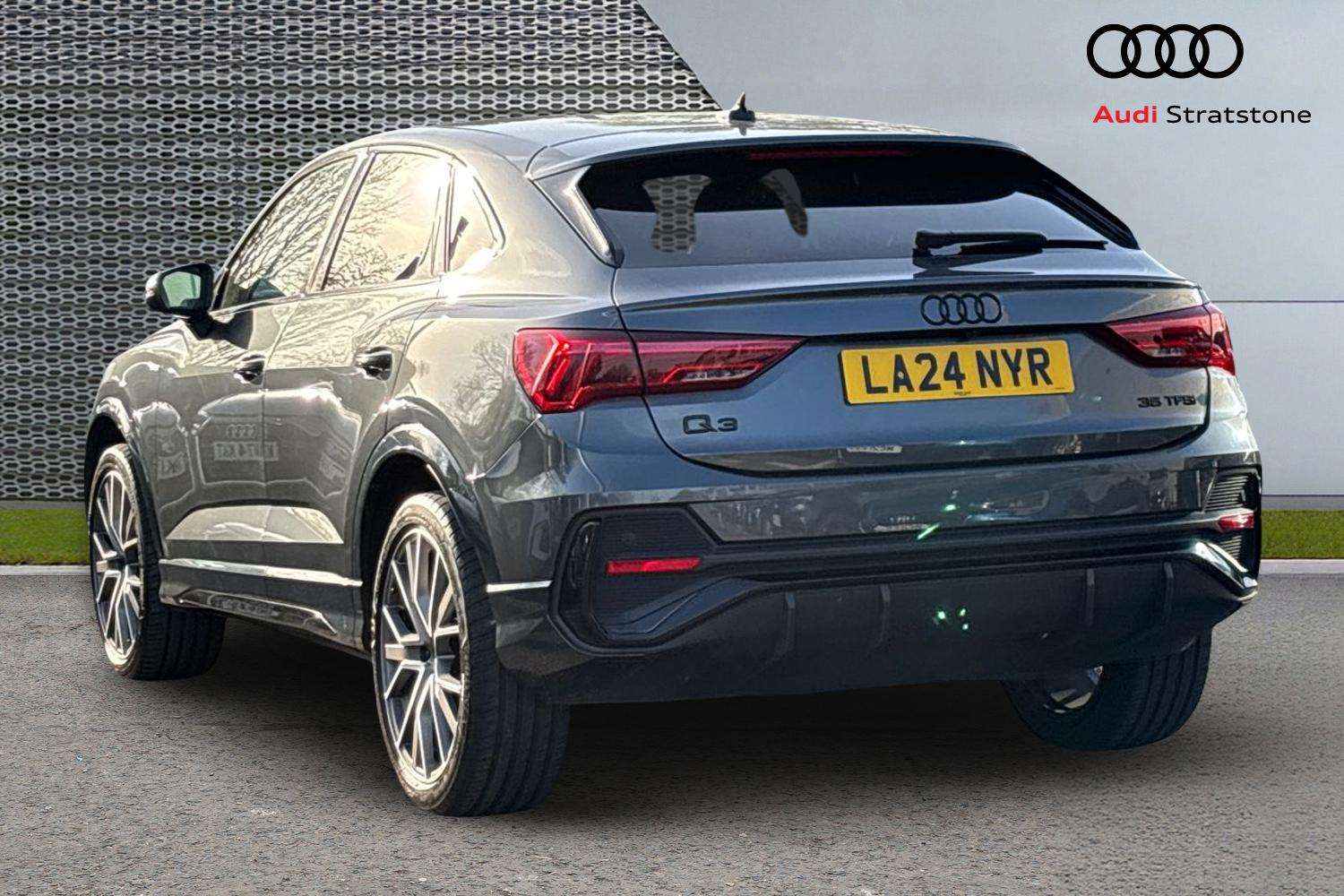 Used Audi Q3 2024 for sale - 78173468: Photo 3