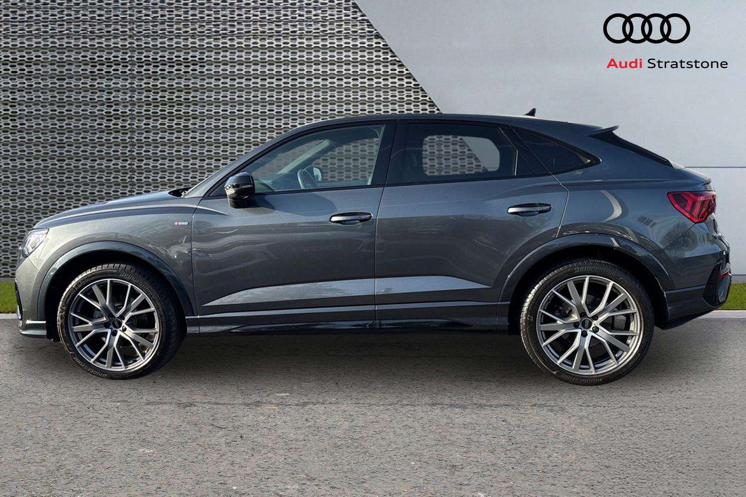 Used Audi Q3 2024 for sale - 78173468: Photo 8