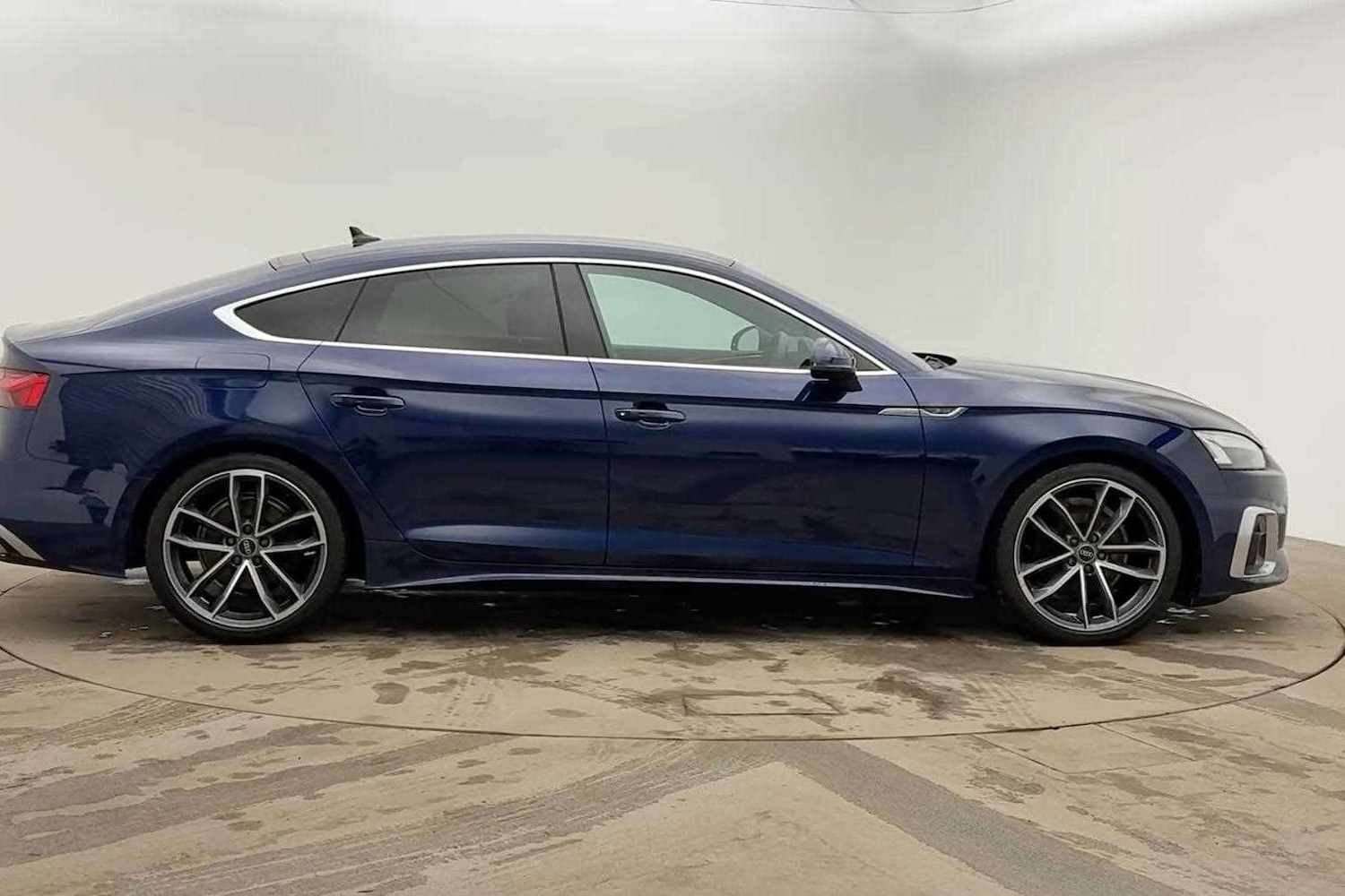 Used Audi A5 2023 for sale - 77540796: Photo 4