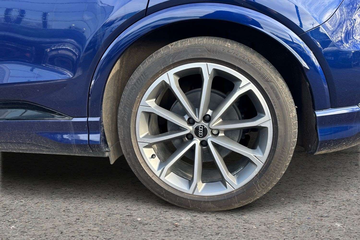 Used Audi Q4 e-tron 2023 for sale - 77540639: Photo 10