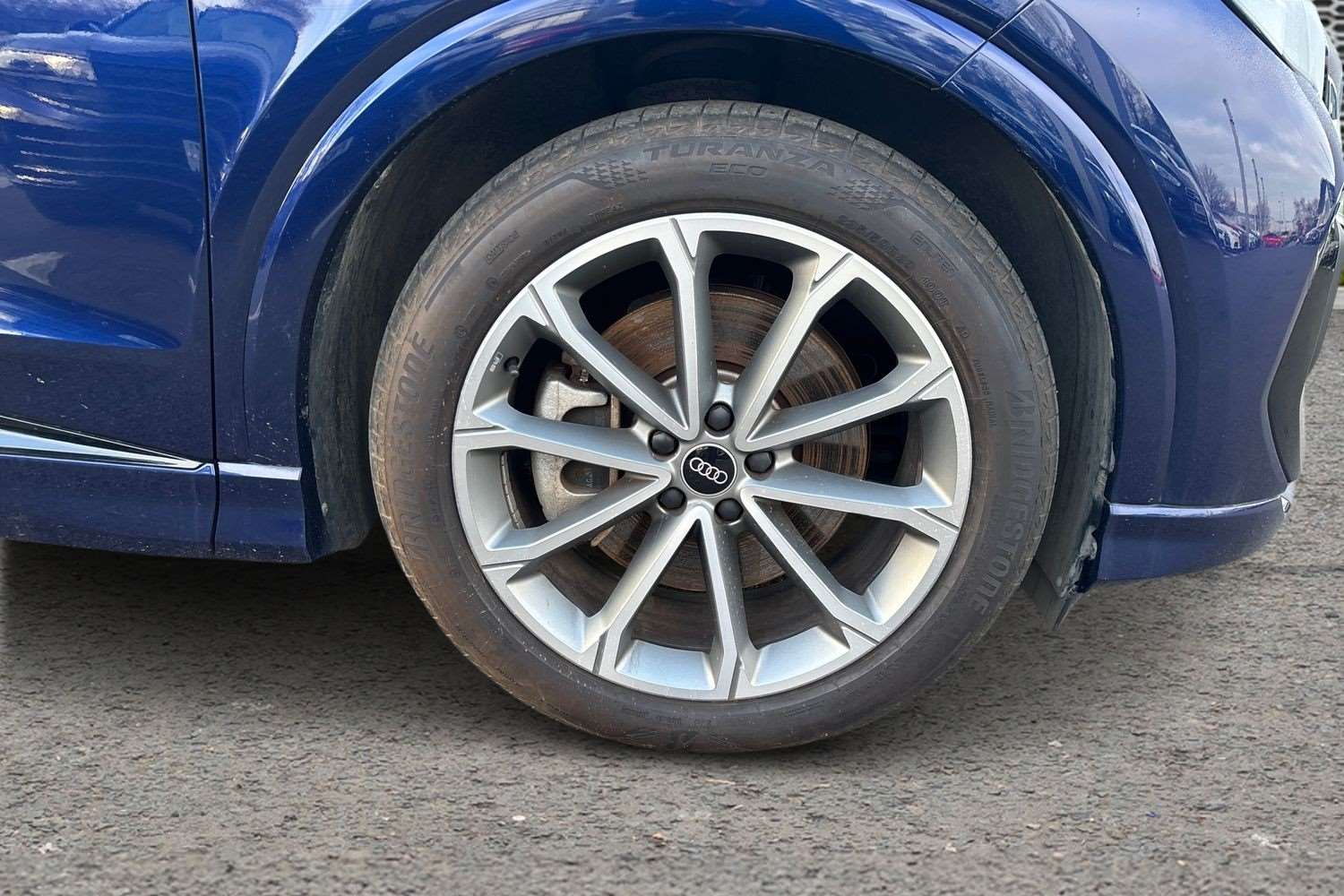 Used Audi Q4 e-tron 2023 for sale - 77540639: Photo 11