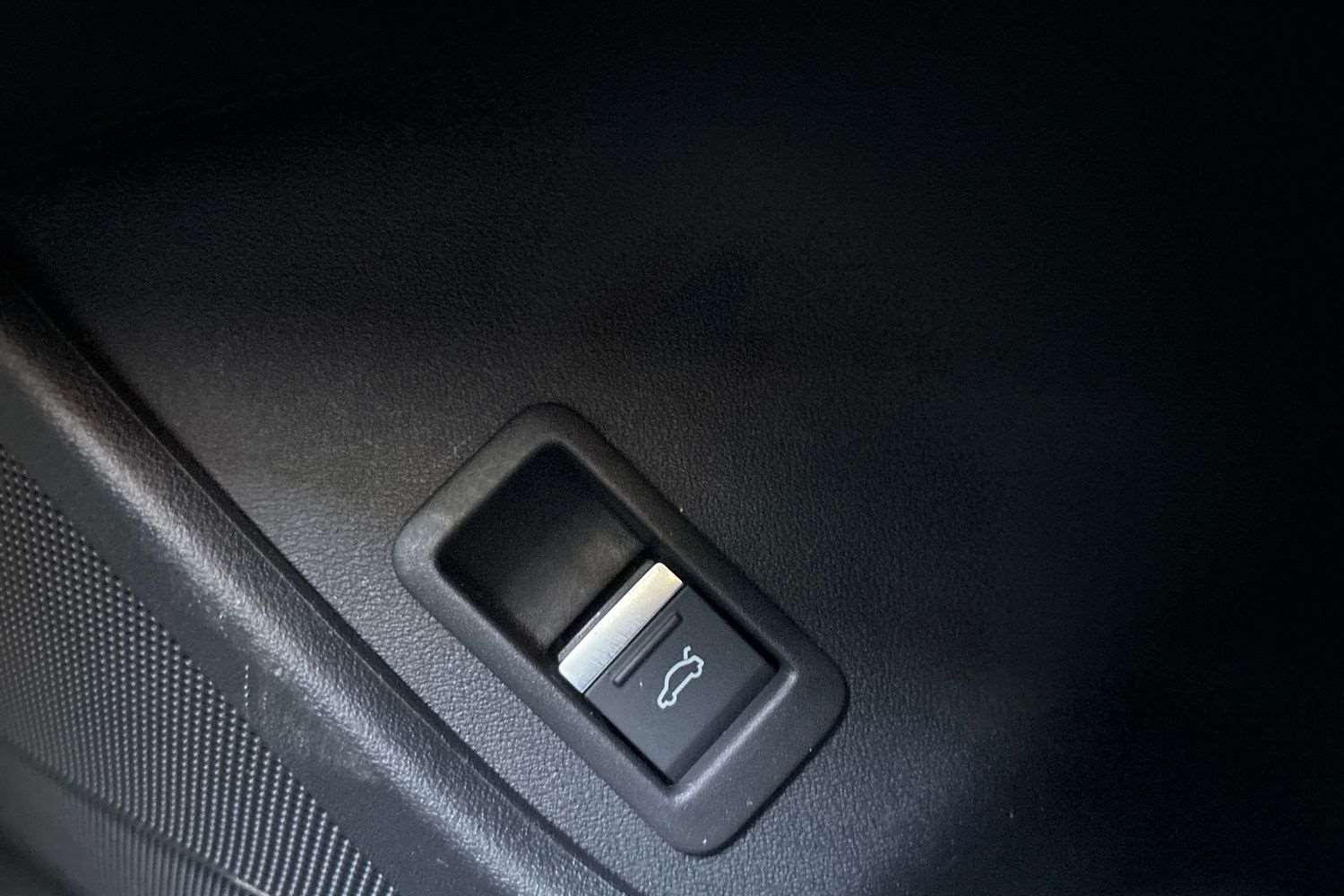 Used Audi Q4 e-tron 2023 for sale - 77540639: Photo 32