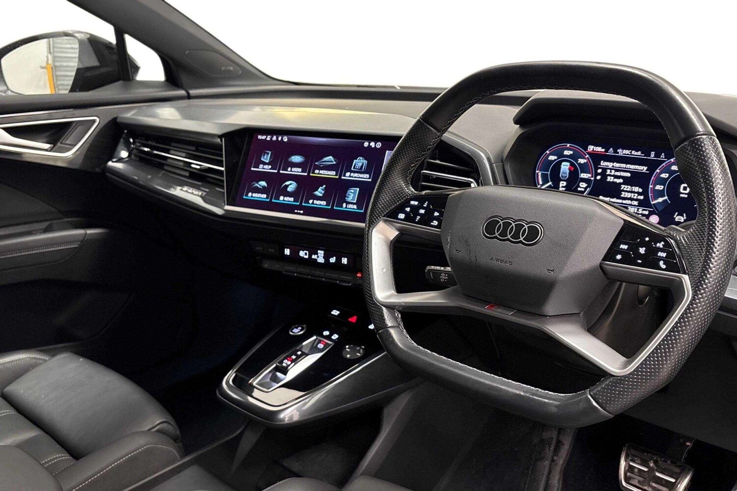 Used Audi Q4 e-tron 2023 for sale - 77540639: Photo 6