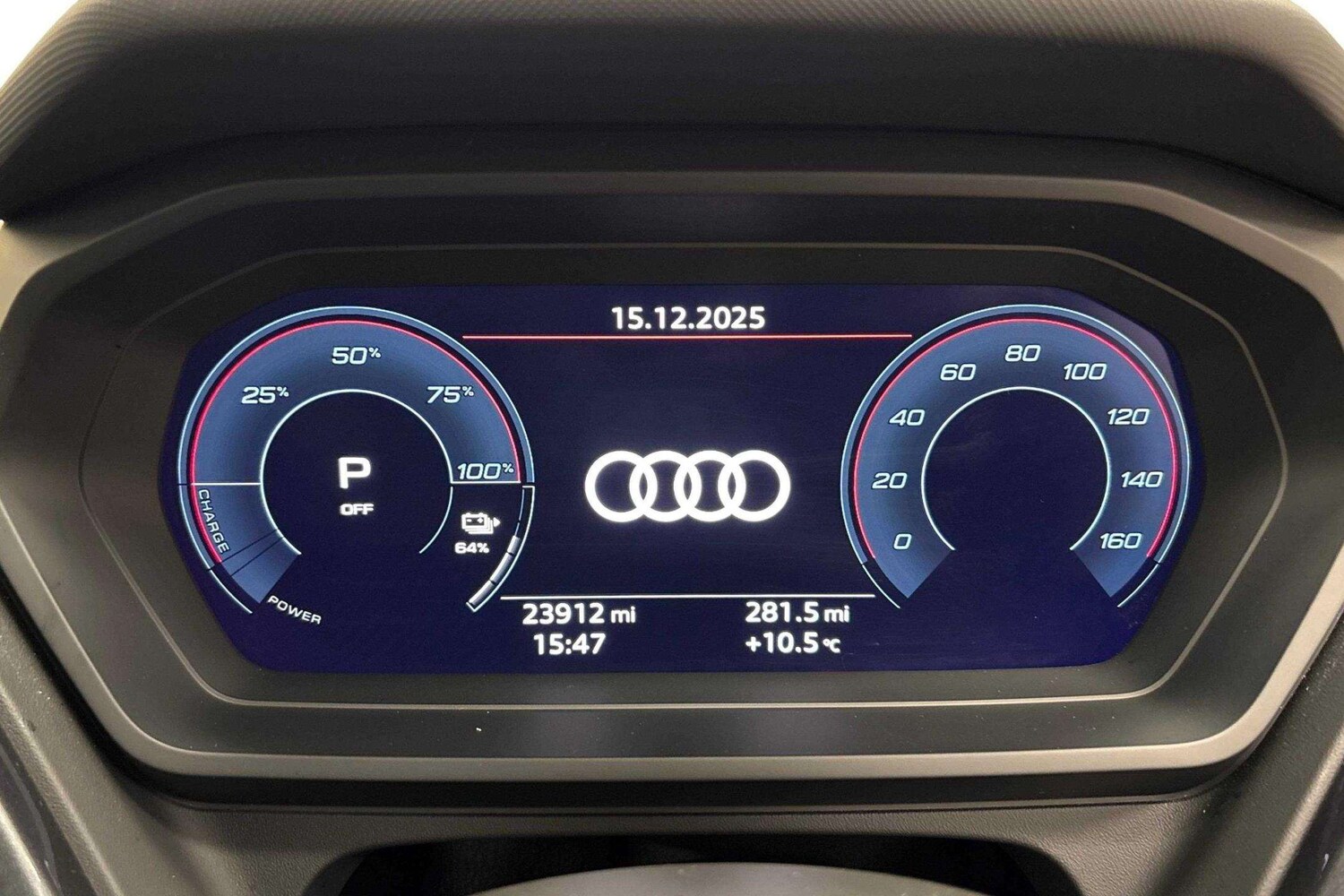 Used Audi Q4 e-tron 2023 for sale - 77540639: Photo 9