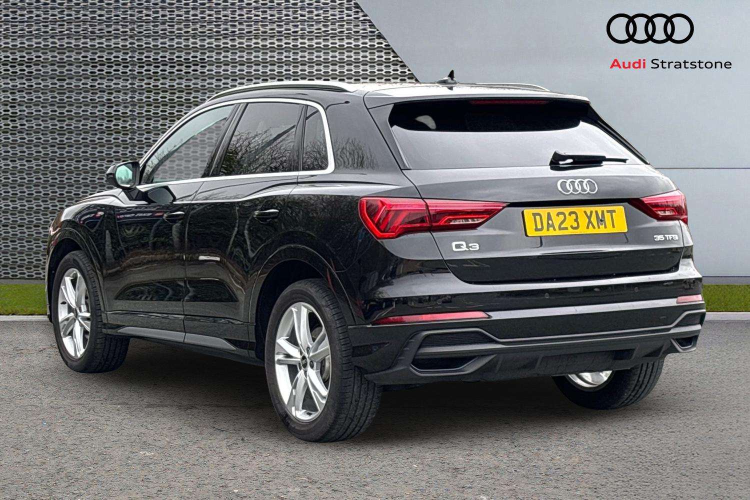 Used Audi Q3 2023 for sale - 77429076: Photo 3