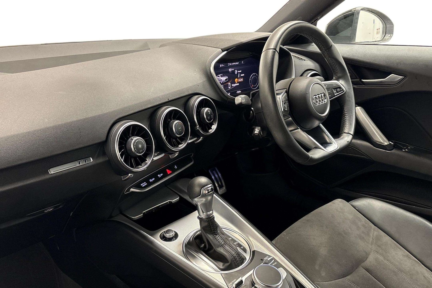 Used Audi TT 2021 for sale - 77270231: Photo 2