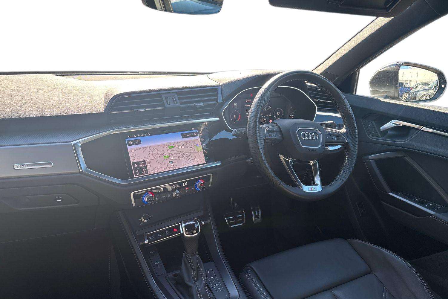 Used Audi Q3 2023 for sale - 76075388: Photo 2