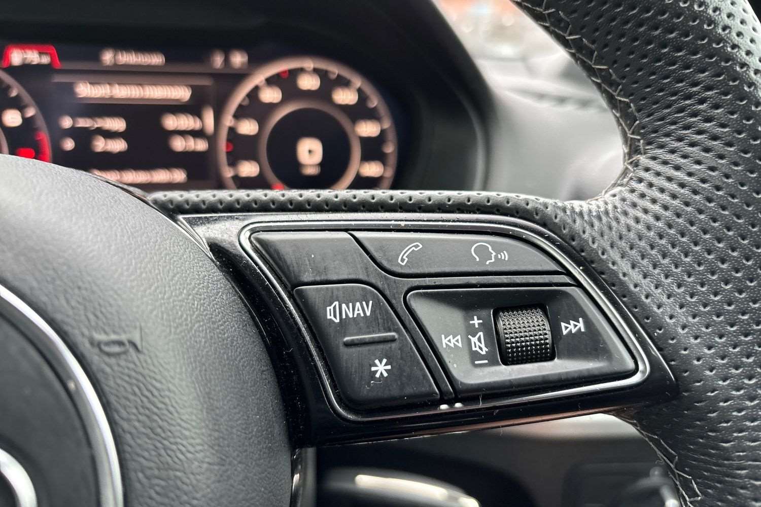 Used Audi Q2 for sale - 77827530: Photo 17