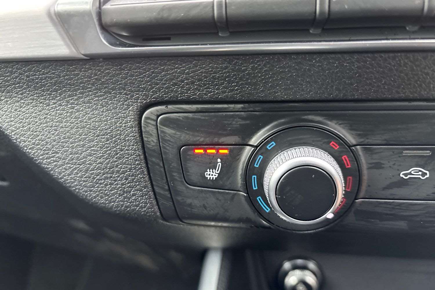 Used Audi Q2 for sale - 77827530: Photo 28