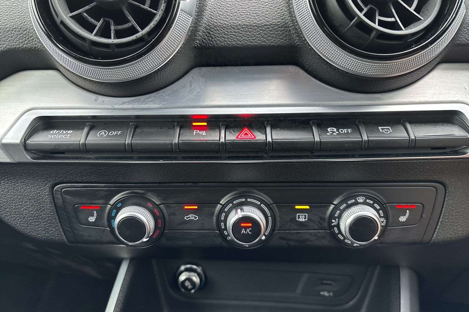 Used Audi Q2 for sale - 77827530: Photo 33