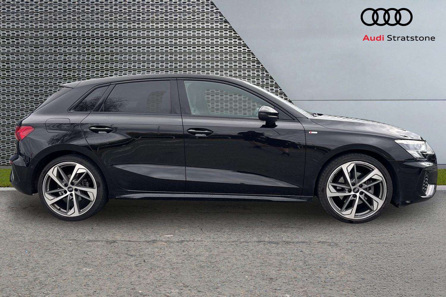 Used Audi A3 2023 for sale - 77827266: Photo 4