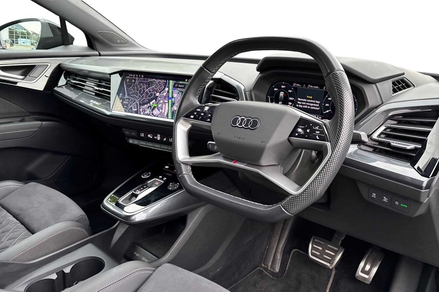 Used Audi Q4 e-tron 2024 for sale - 76610576: Photo 6