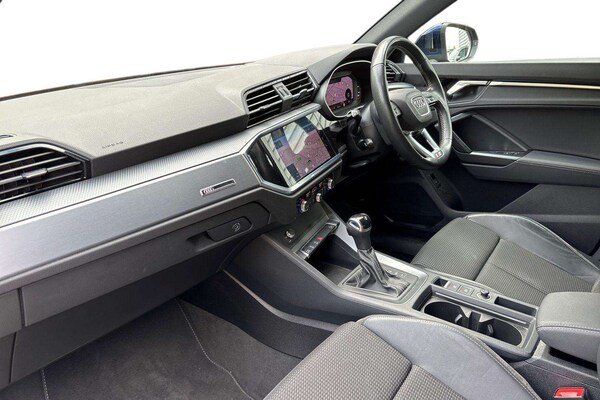 Used Audi Q3 2021 for sale - 76016282: Photo 2