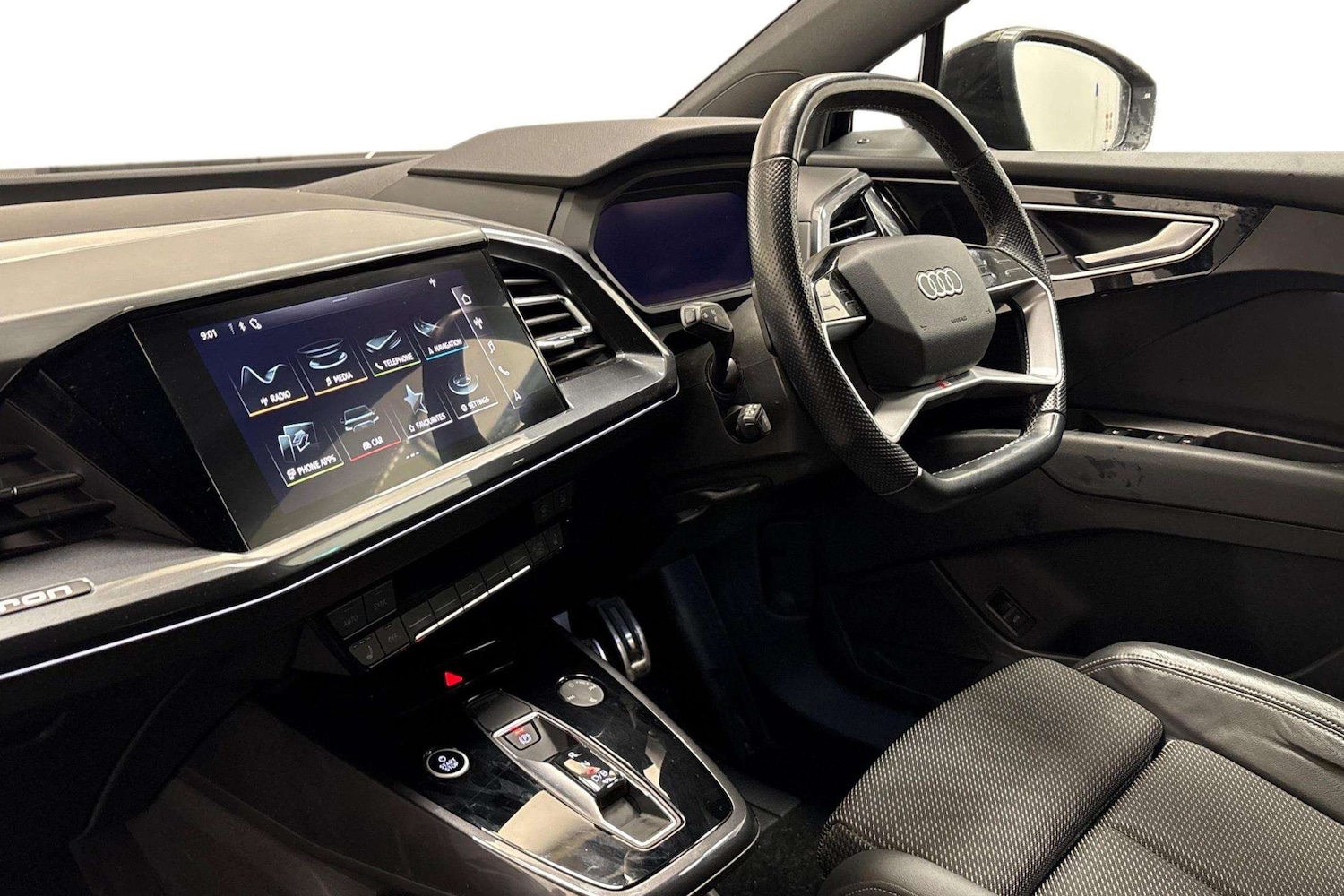 Used Audi Q4 e-tron 2021 for sale - 77756517: Photo 2