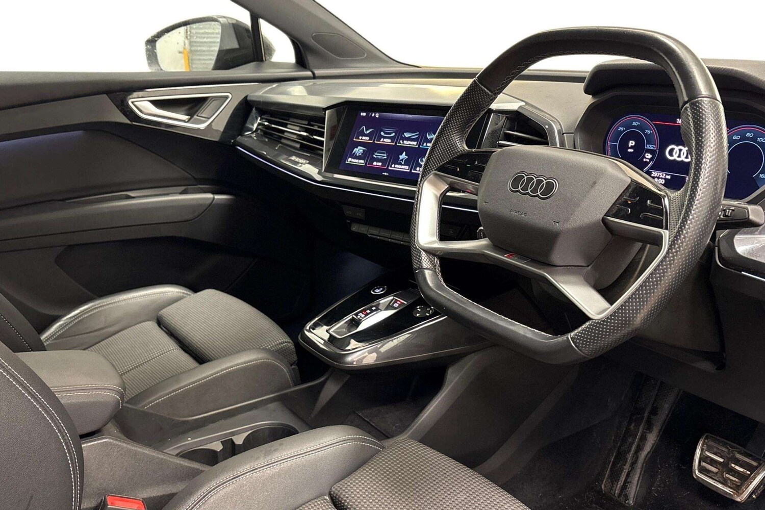 Used Audi Q4 e-tron 2021 for sale - 77756517: Photo 6